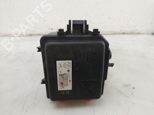 Used Fuse box OPEL MOKKA 1.2 (76) (131 hp) 30275630