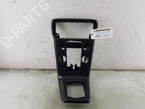middle-console-volvo-v40-hatchback-525-2012-2013-2014-2015-2016-2017-2018-2019-24316744 main image