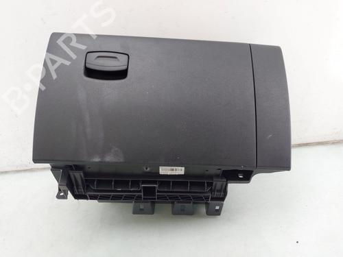 Used Glove box Glove box 38168765 38168765