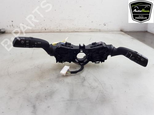 Used Steering column stalk Steering column stalk TOYOTA COROLLA Estate (_E21_) 1.8 Hybrid (ZWE211W) (122 hp) 17985763 17985763