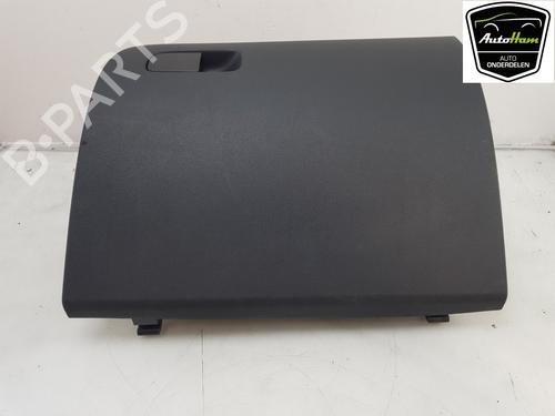 Handskerum Handskerum SKODA OCTAVIA III Combi (5E5, 5E6) 2.0 TDI (150 hp) 18788027 18788027