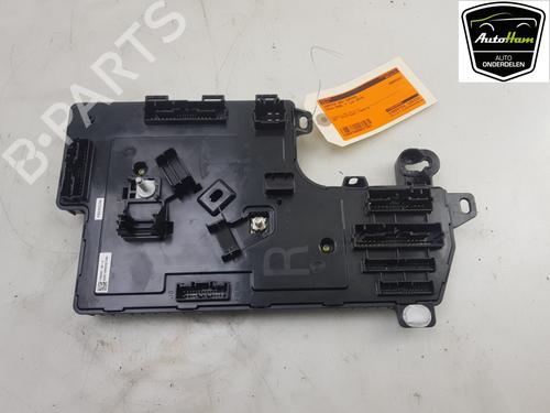 vrige-styrinhsenheder-tesla-model-3-5yj3-ev-awd-107867390k-110034090h-2017-12047537 main image