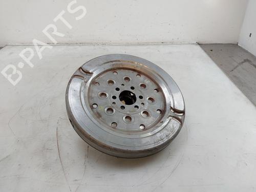 Used Flywheel VW GOLF VII (5G1, BQ1, BE1, BE2) 1.4 GTE Hybrid (204 hp) 26601992