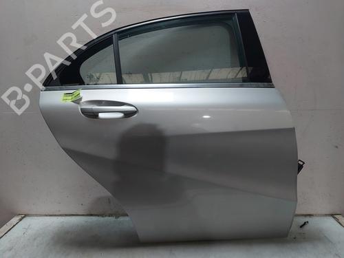 Used Right rear door MERCEDES-BENZ A-CLASS (W176) A 180 (176.042) (122 hp) 30388428