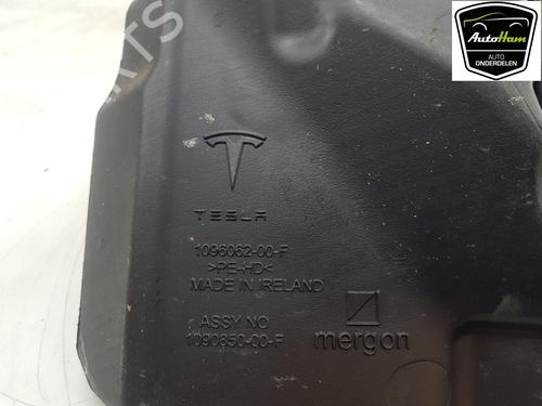 Windscreen washer tank TESLA MODEL 3 (5YJ3) EV AWD | BP29061600C113 