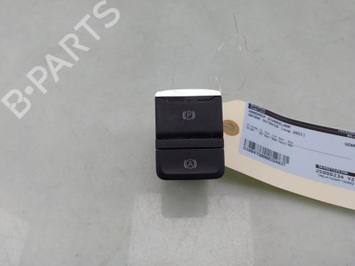 switch-skoda-octavia-iv-combi-nx5-pv5-2019-27271095 main image