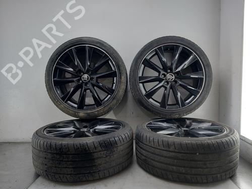 Fælk Fælk SKODA FABIA III Estate (NJ5) 1.0 TSI (110 hp) 33736174 33736174