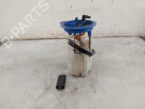 Used Fuel pump Fuel pump SKODA FABIA III Estate (NJ5) 1.0 TSI (110 hp) 33976673 33976673