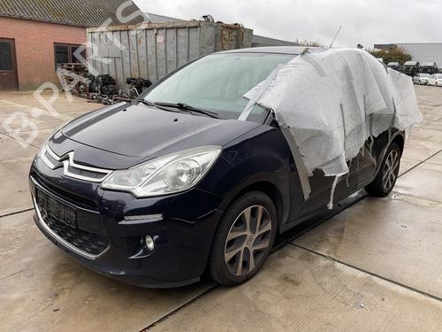 Guarda-lamas esquerdo CITROËN C3 II (SC_) 1.2 VTi 82 (82 hp) 32133384