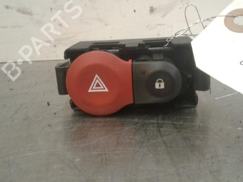Used Warning switch RENAULT CLIO III (BR0/1, CR0/1) 1.5 dCi (C/BR0G, C/BR1G) (68 hp) 13140427