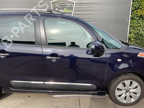 right-front-door-citroen-c3-picasso-sh_-16-vti-120-9004aw-2008-20331231 main image