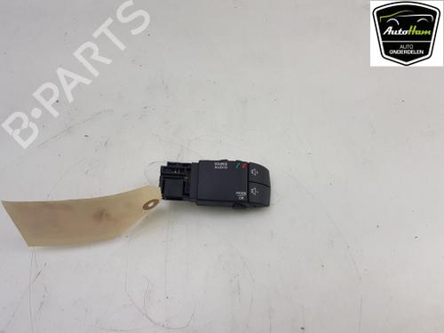 Used Steering wheel controls Steering wheel controls RENAULT CAPTUR I (J5_, H5_) 0.9 TCe 90 (90 hp) 19667122 19667122
