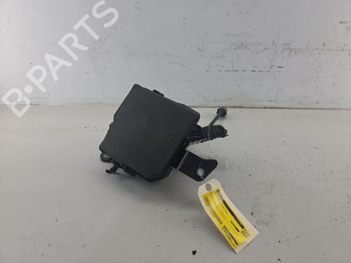 Used Fuse box Fuse box 37436194 37436194