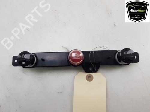 Used Warning switch Warning switch FIAT 500 (312_) 1.2 (312AXA1A) (69 hp) 13149980 13149980