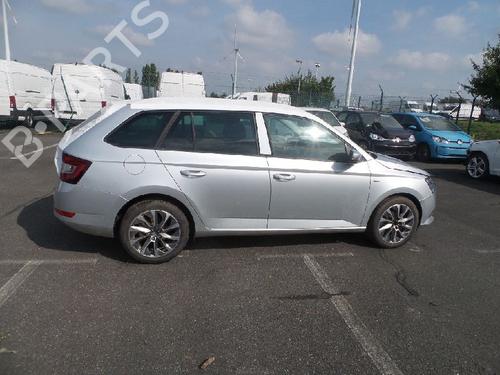 Right front door SKODA FABIA III Estate (NJ5) 1.0 TSI 6V0831052A | 6V0831056A