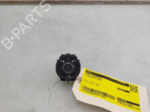 Used Mirror switch Mirror switch CITROËN C3 III (SX) 1.2 PureTech 82 (83 hp) 40525819 40525819