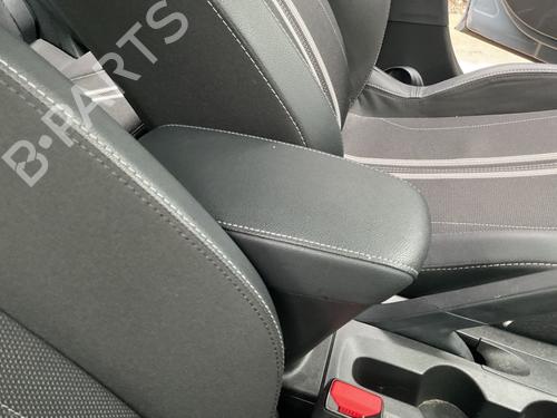 Sæde sæt OPEL CORSA F (P2JO) 1.2 (68) | BP31851941C78 