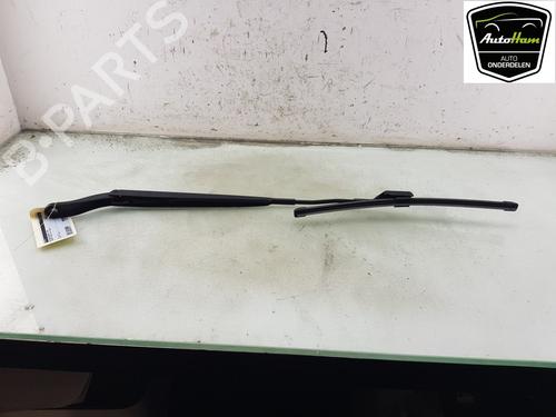 Front windshield wiper arm PEUGEOT 2008 II (UD_, US_, UY_, UJ_, UR_, UC_) 1.2 PureTech 100 (USHNK) | BP23239464C143 