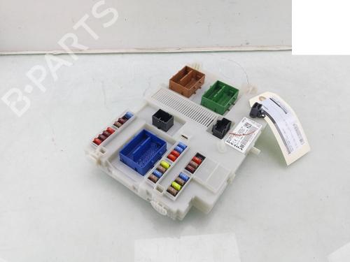 Used Fuse box Fuse box VOLVO V60 I (155) D4 (181 hp) 31128342 31128342