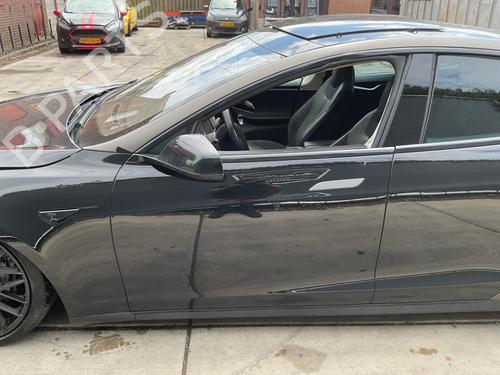 Left front door TESLA MODEL S (5YJS) 85 | BP27557865C2 