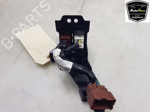 Switch NISSAN LEAF (ZE1) Electric | BP18254325I30