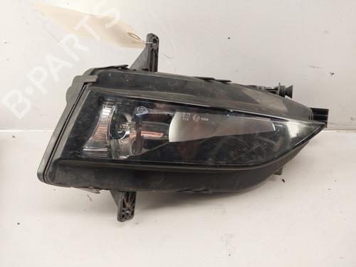 right-front-fog-light-vw-golf-vii-5g1-bq1-be1-be2-2012-2013-2014-2015-2016-2017-2018-2019-2020-2021-37179742 main image