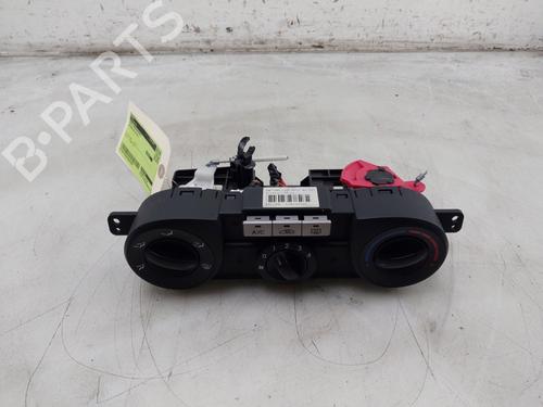 Used Climate control HYUNDAI i20 I (PB, PBT) 1.2 (78 hp) 31266903