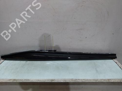 Faldon derecho FERRARI 296 GTS Convertible (F 171) PHEV (830 hp) 31040841