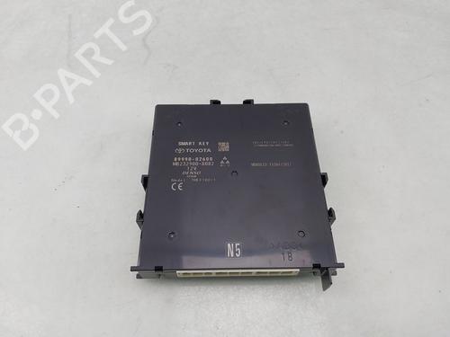 Used Electronic module TOYOTA COROLLA Saloon (_E21_) 1.8 VVTi Hybrid (126 hp) 30184034