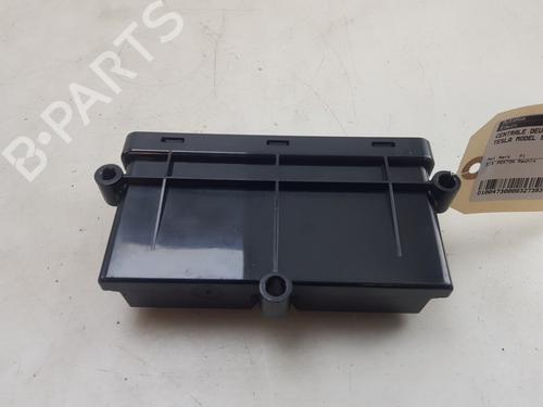 Elektronisk modul TESLA MODEL S (5YJS) 85 | BP27611080M83 