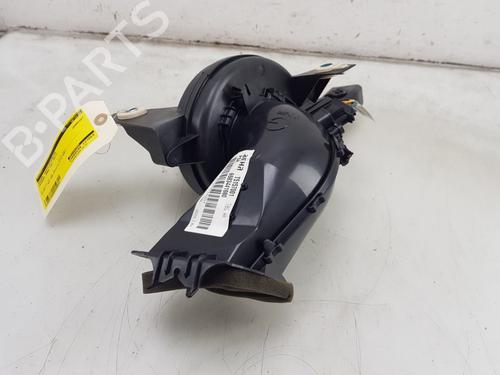 Used Heater blower motor Heater blower motor PEUGEOT 5008 (0U_, 0E_) 1.6 16V (120 hp) 34056930 34056930