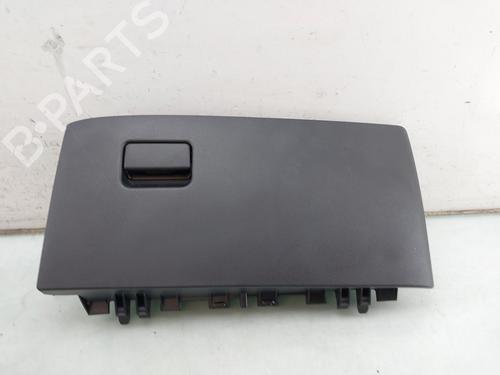Used Glove box Glove box 39209813 39209813