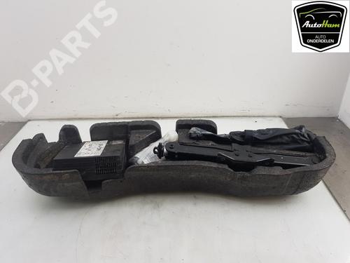 Bordwerkzeug AUDI A3 Limousine (8VS, 8VM) 1.5 TFSI 12041728 | B-Parts
