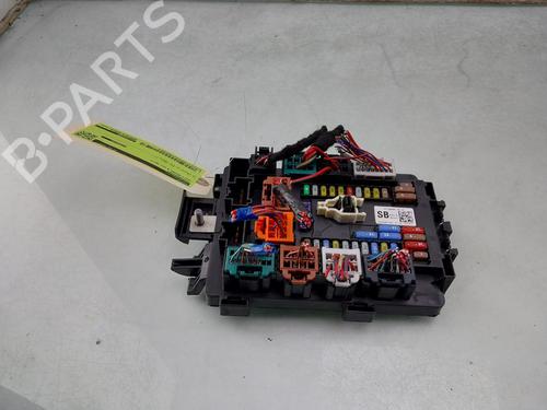 Used Fuse box Fuse box 37179307 37179307