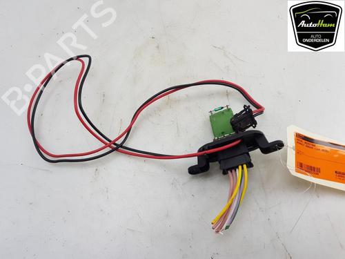 Used Heater resistor RENAULT KANGOO / GRAND KANGOO II (KW0/1_) 1.2 TCe 115 (KW02, KW14) (115 hp) 13107947