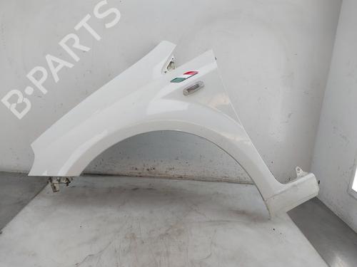 Parafango anteriore sinistro FIAT GRANDE PUNTO (199_) 1.4 T-Jet (199AXM1A, 199BXM1A, 199BXN1A) (120 hp) 31801585