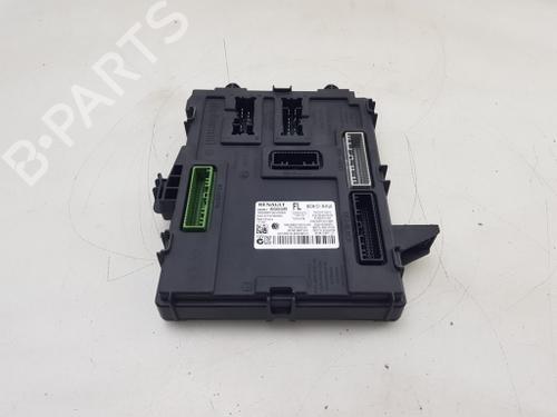 Used Control unit Control unit RENAULT MEGANE IV Hatchback (B9A/M/N_) 1.2 TCe 100 (B9MS) (100 hp) 19693147 19693147