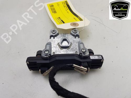 Camera TESLA MODEL S (5YJS) 75D AWD | BP17121798E14 