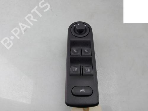 switch-renault-captur-i-j5_-h5_-2013-36530055 main image