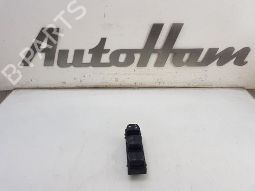 switch-nissan-pulsar-hatchback-c13-12-dig-t-254013zl1a-2014-12030640 main image