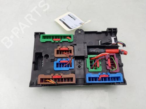 fuse-box-bmw-3-g20-g80-g28-2018-26655048 main image