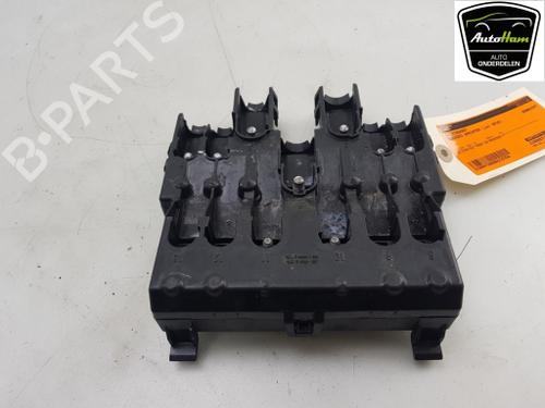 Used Fuse box Fuse box MERCEDES-BENZ SPRINTER 3,5-t Van (B907, B910) 314 CDI RWD (907.631, 907.633, 907.635, 907.637) (143 hp) 12046672 12046672