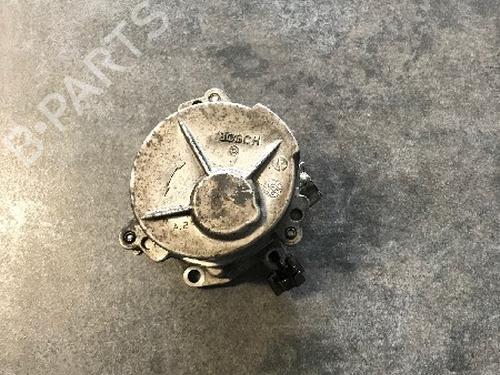 Used Vacuum pump RENAULT MEGANE II Estate (KM0/1_) 1.9 dCi (KMRG, KM1G, KM0G, KM2C) (120 hp) 13143719