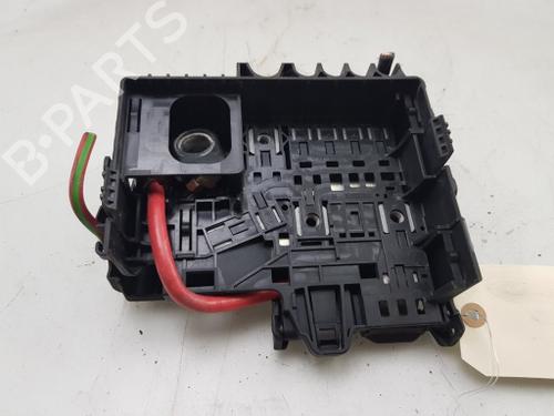 Used Fuse box Fuse box OPEL ADAM (M13) 1.4 (87 hp) 24826419 24826419
