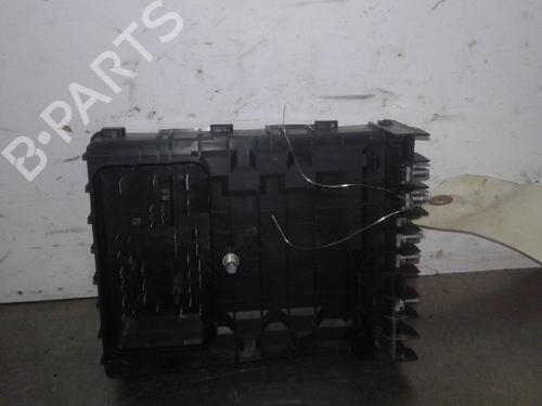 Fuse box VW GOLF V (1K1) 1.9 TDI | BP12028699E1 