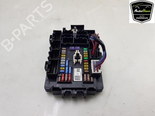 Fuse box TESLA MODEL S (5YJS) 75D AWD | BP17121887E1 