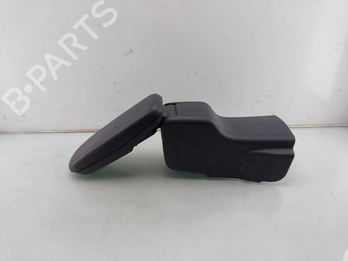 Used Armrest / Center console TOYOTA YARIS (_P21_, _PA1_, _PH1_) 1.5 Hybrid (MXPH10, MXPH11) (116 hp) 32359327