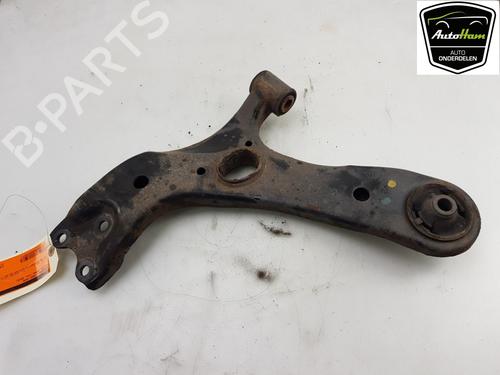 Used Left front suspension arm TOYOTA VERSO (_R2_) 1.8 (ZGR21_, ZGR21R) (147 hp) 13104659