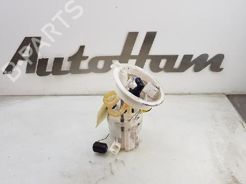 Used Fuel pump BMW 1 (F20) 116 d (116 hp) 12019451
