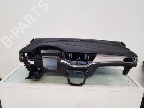 Used Dashboard OPEL ASTRA K Sports Tourer (B16) 1.4 Turbo (35) (150 hp) 24826185
